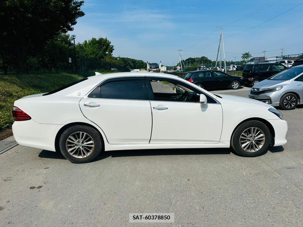 Toyota CROWN 2011-08 7499088-5