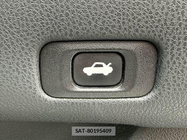 Toyota CROWN 2014-01 7500022-6