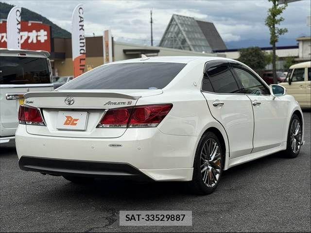 Toyota CROWN 2015-07 8795572-14
