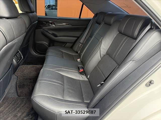 Toyota CROWN 2015-07 8795572-17