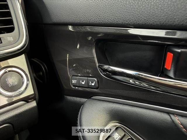 Toyota CROWN 2015-07 8795572-20