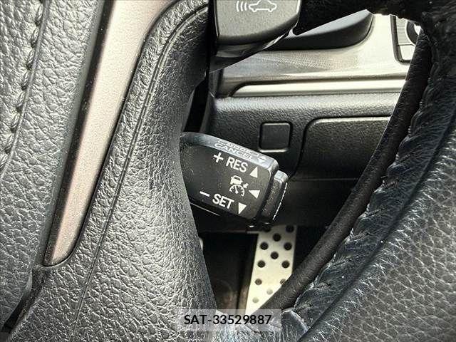 Toyota CROWN 2015-07 8795572-24