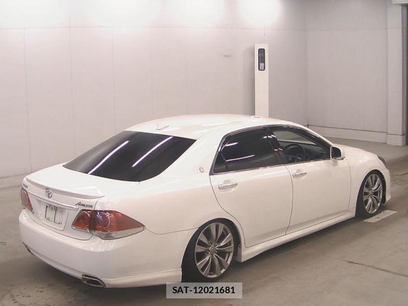 Toyota CROWN 2011 7282477-1