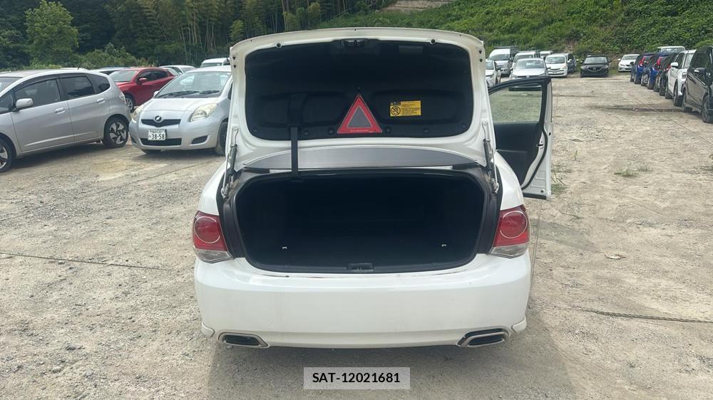 Toyota CROWN 2011 7282477-21