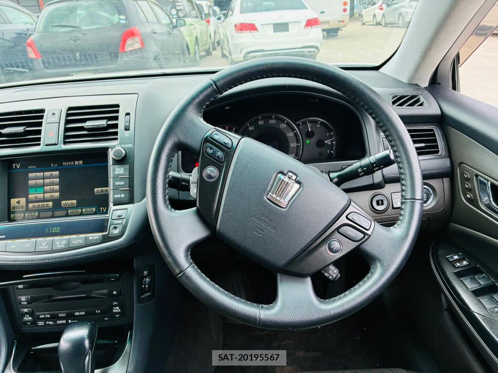 Toyota CROWN 2008-07 7349929-13