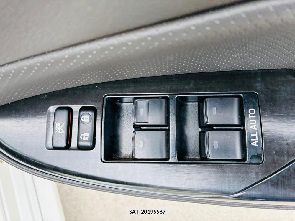 Toyota CROWN 2008-07 7349929-21