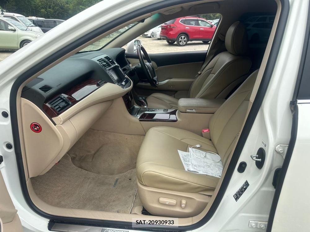 Toyota CROWN 2012-01 7349934-10