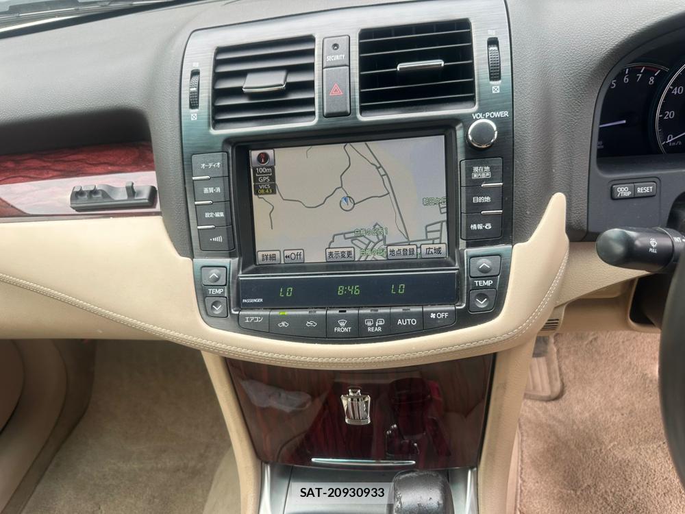 Toyota CROWN 2012-01 7349934-17