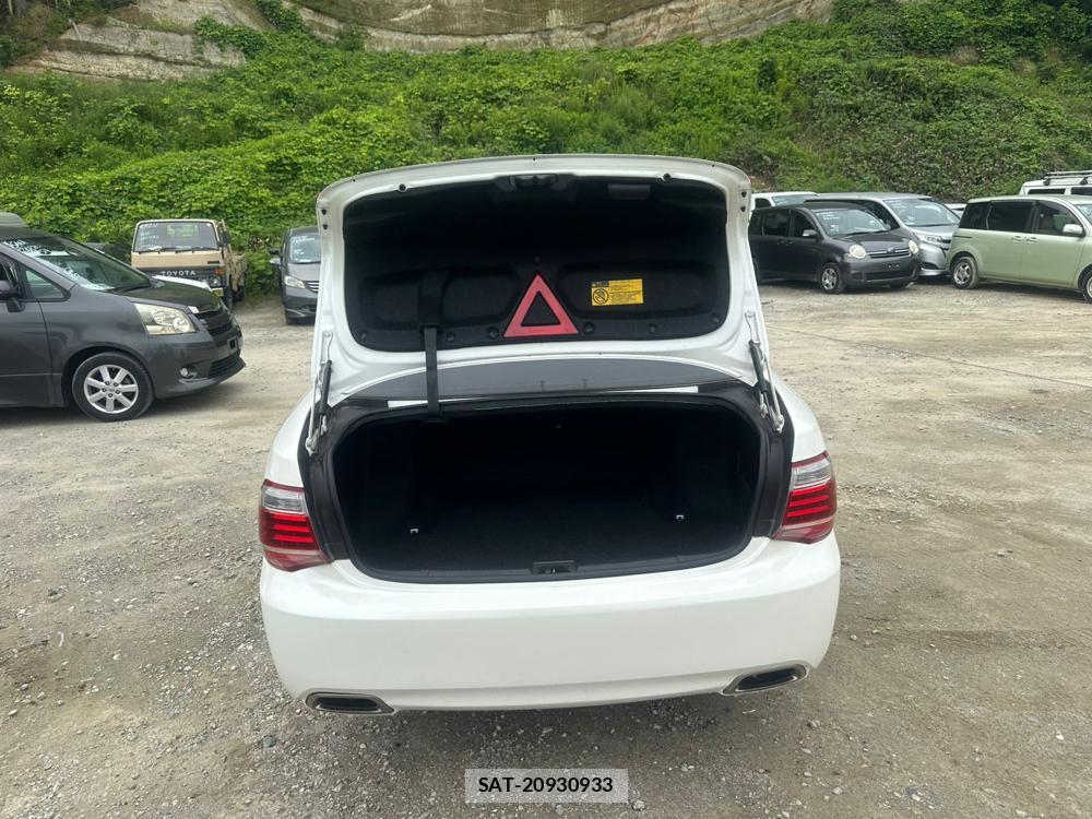Toyota CROWN 2012-01 7349934-22