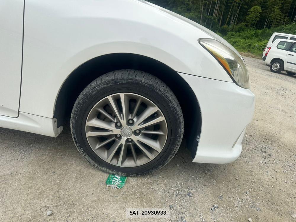 Toyota CROWN 2012-01 7349934-24