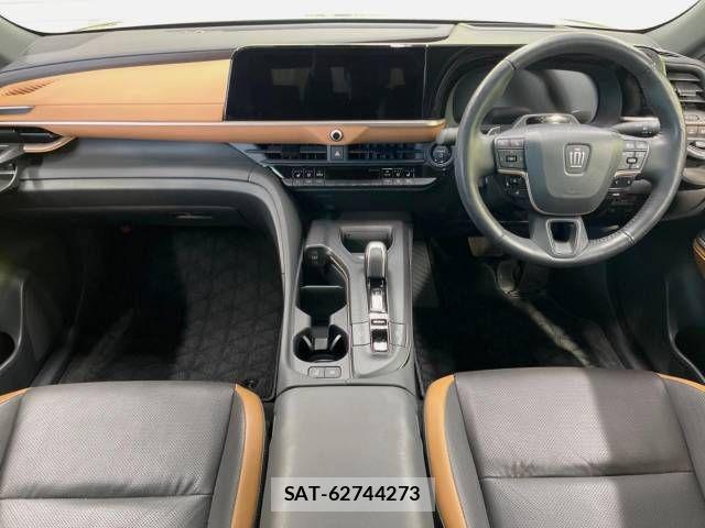 Toyota Crown Crossover 2022-11 882417-1