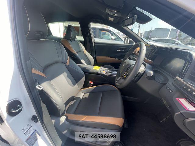 Toyota Crown Crossover 2022-12 1121630-10