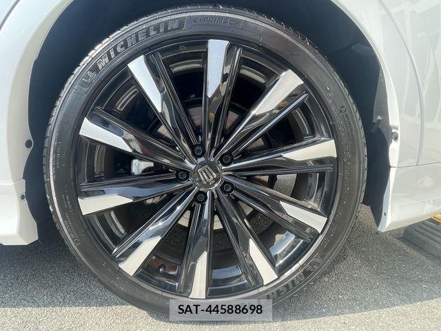 Toyota Crown Crossover 2022-12 1121630-28