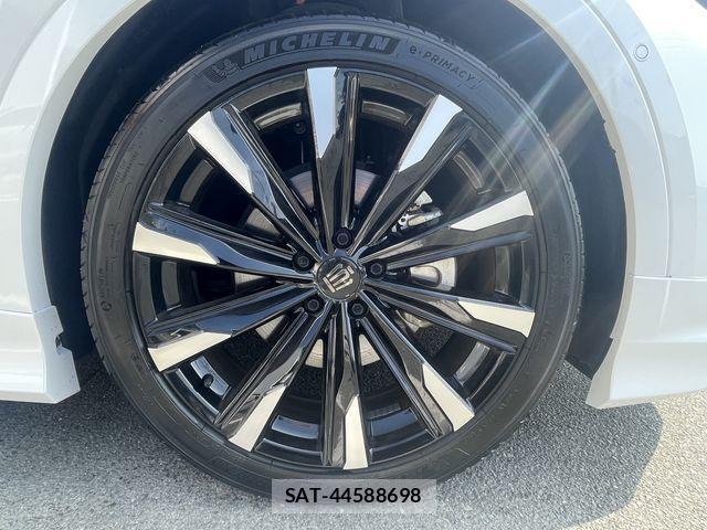 Toyota Crown Crossover 2022-12 1121630-29