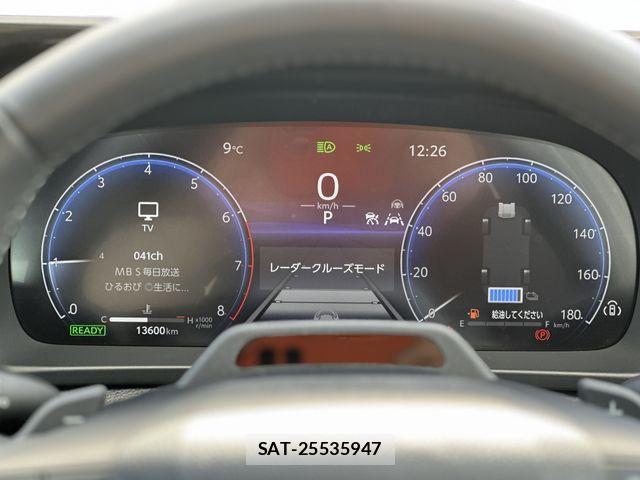 Toyota Crown Crossover 2024-03 2029054-9