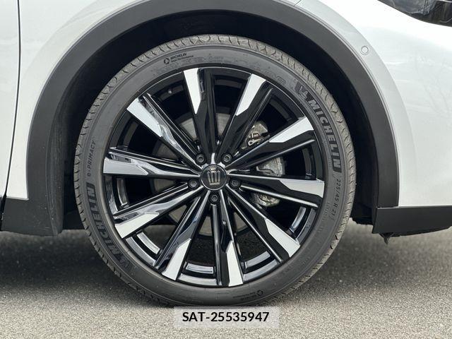 Toyota Crown Crossover 2024-03 2029054-28