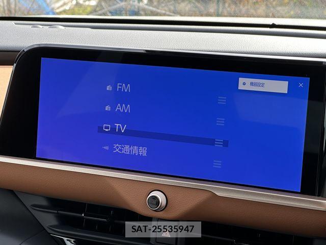 Toyota Crown Crossover 2024-03 2029054-3