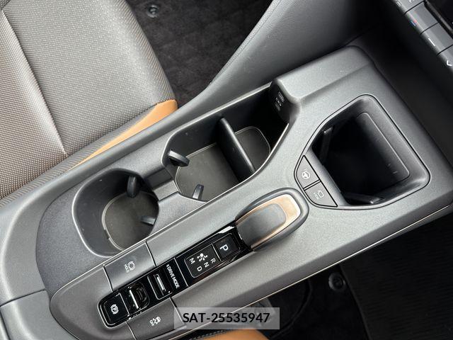 Toyota Crown Crossover 2024-03 2029054-7