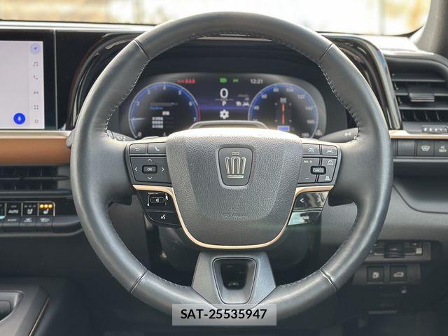 Toyota Crown Crossover 2024-03 2029054-8