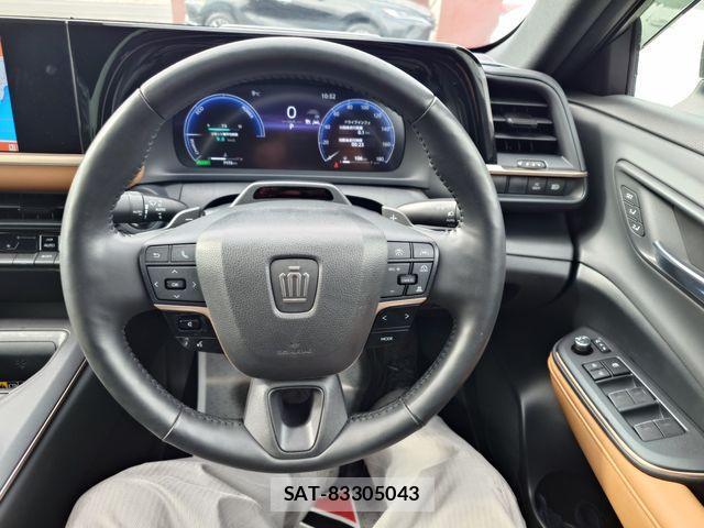 Toyota Crown Crossover 2023-01 3356320-13