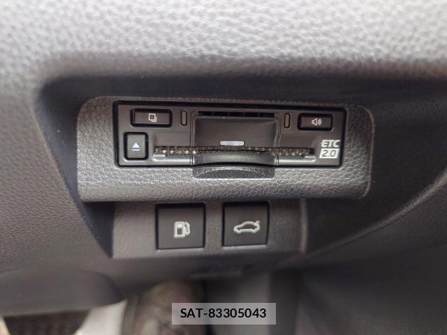Toyota Crown Crossover 2023-01 3356320-21
