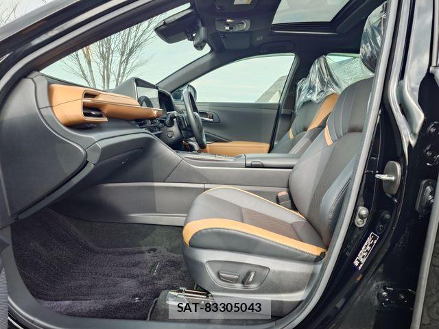Toyota Crown Crossover 2023-01 3356320-22