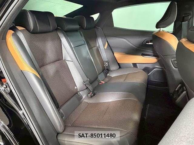 Toyota Crown Crossover 2022-12 3413903-5