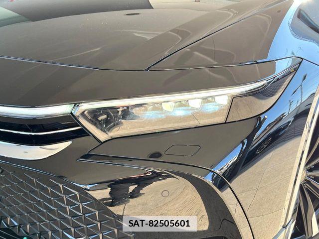 Toyota Crown Crossover 2023-10 3713723-12