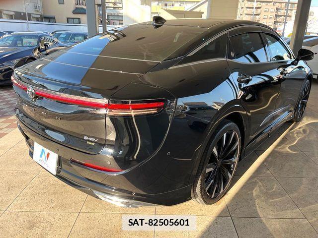 Toyota Crown Crossover 2023-10 3713723-17