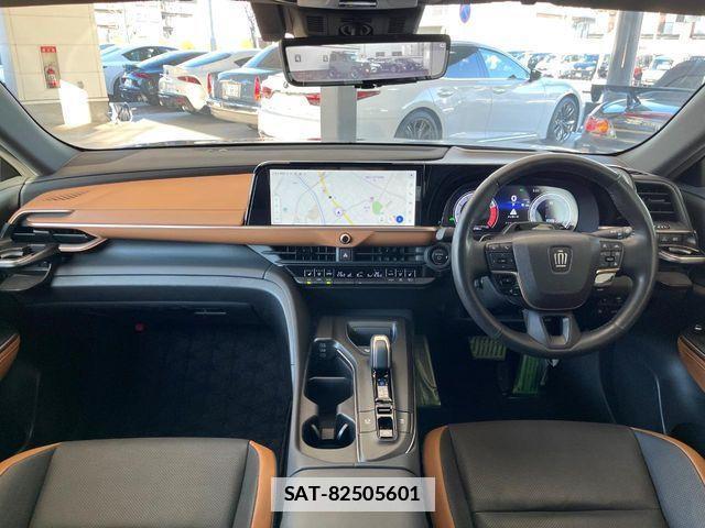 Toyota Crown Crossover 2023-10 3713723-1