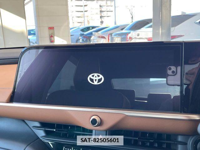 Toyota Crown Crossover 2023-10 3713723-3