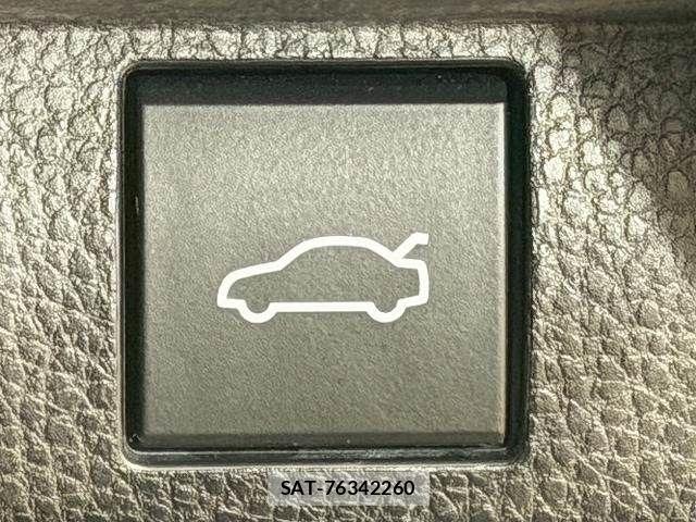Toyota Crown Crossover 2022-12 3904510-10