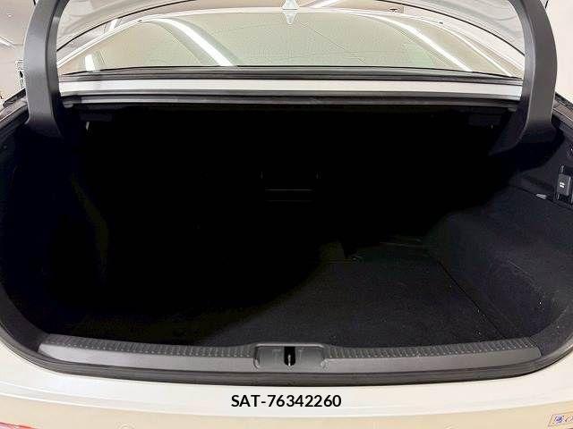 Toyota Crown Crossover 2022-12 3904510-12