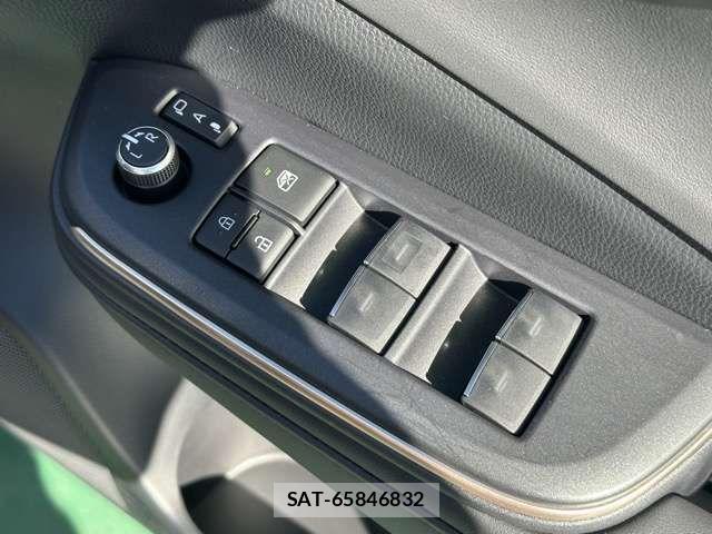 Toyota Crown Crossover 2024-04 4321977-19