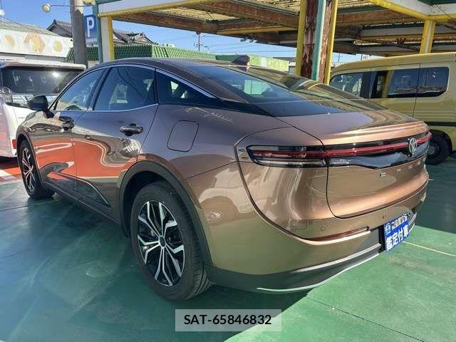 Toyota Crown Crossover 2024-04 4321977-3
