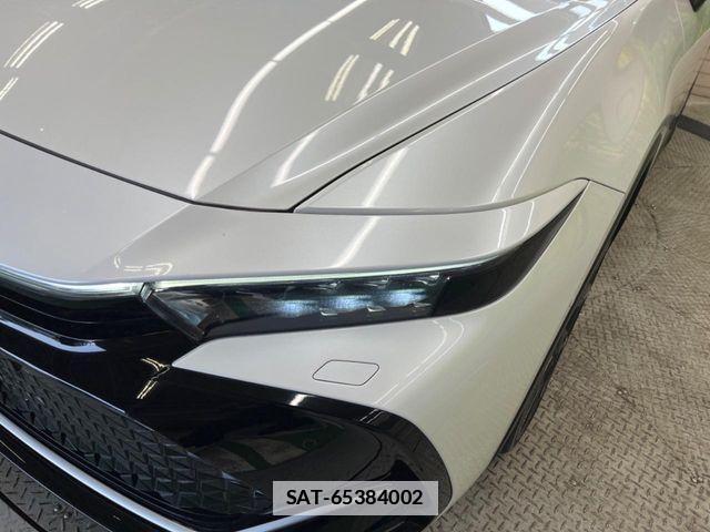 Toyota Crown Crossover 2023-10 4935683-11