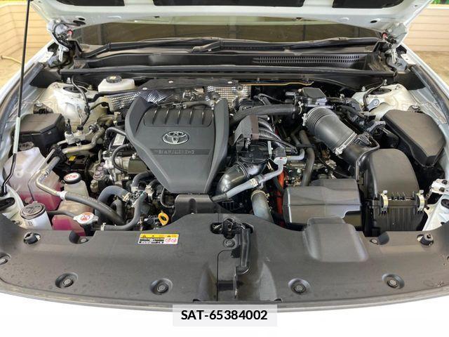 Toyota Crown Crossover 2023-10 4935683-17