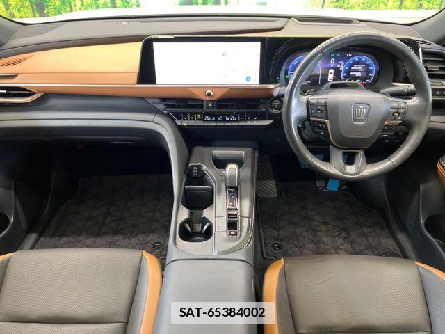 Toyota Crown Crossover 2023-10 4935683-1