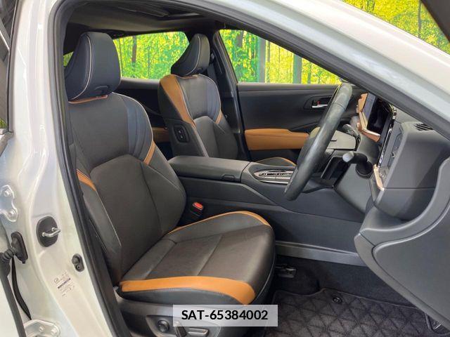 Toyota Crown Crossover 2023-10 4935683-7