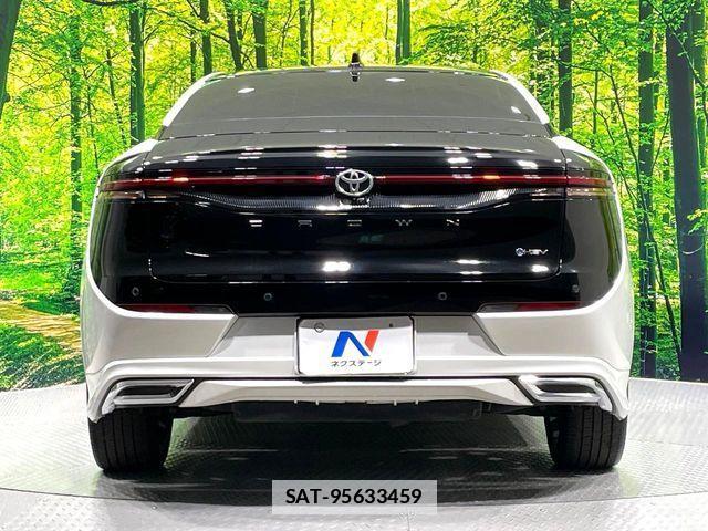 Toyota Crown Crossover 2023-06 5863380-16