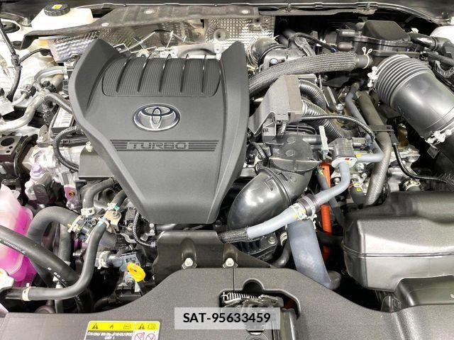 Toyota Crown Crossover 2023-06 5863380-17