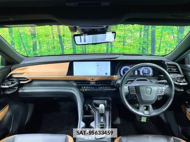Toyota Crown Crossover 2023-06 5863380-1