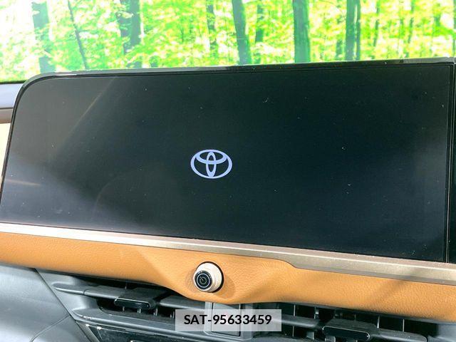 Toyota Crown Crossover 2023-06 5863380-4