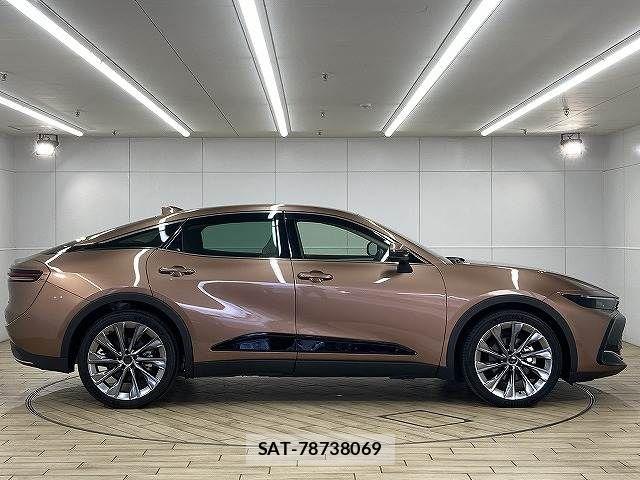 Toyota Crown Crossover 2022-12 6010575-16