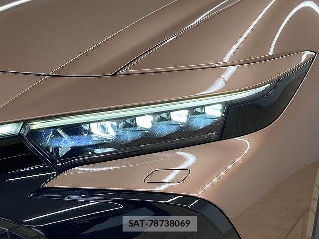 Toyota Crown Crossover 2022-12 6010575-19