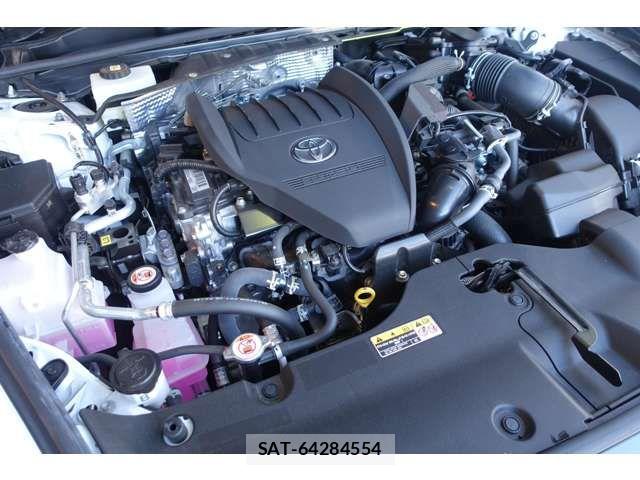 Toyota Crown Crossover 2024-04 6010510-9