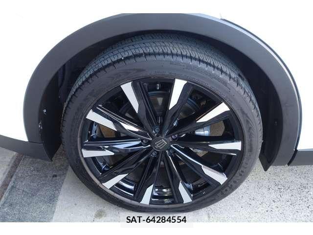 Toyota Crown Crossover 2024-04 6010510-12