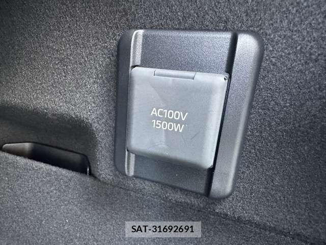 Toyota Crown Crossover 2022-11 6010551-14