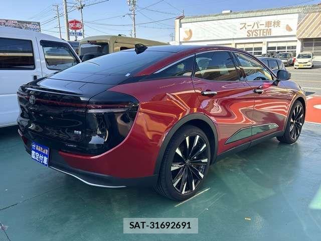 Toyota Crown Crossover 2022-11 6010551-16
