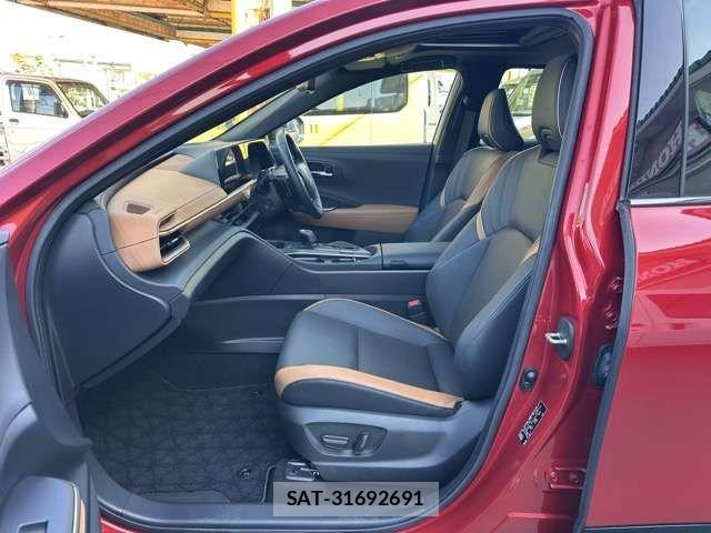 Toyota Crown Crossover 2022-11 6010551-4